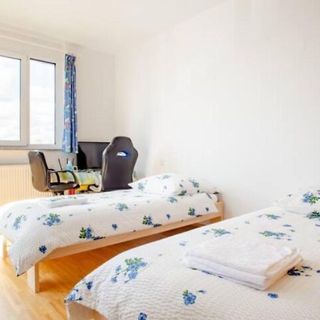 Beautiful Room With Balcony Direction To Messe Ганновер Экстерьер фото